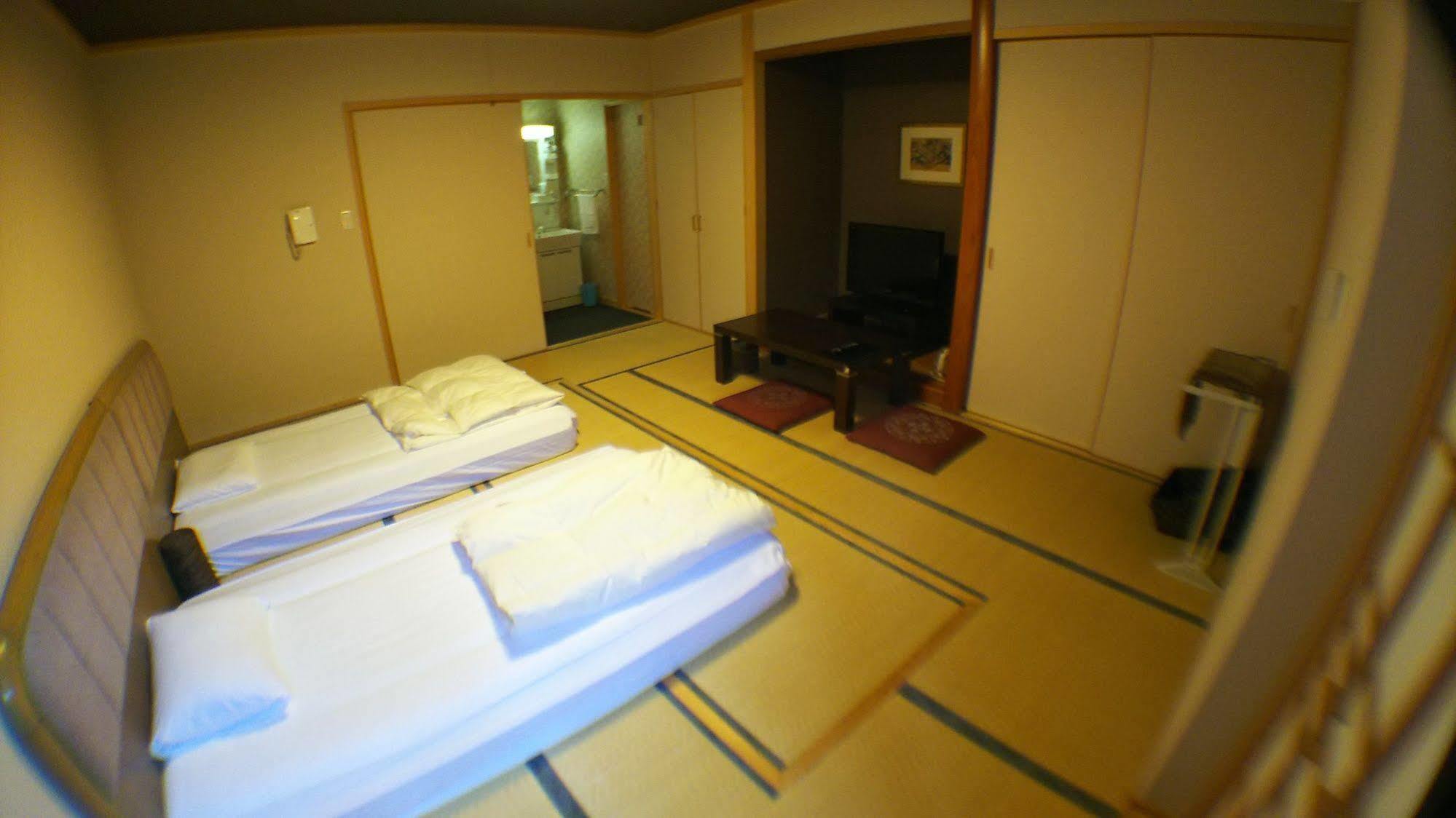 Yurakuan Miyazaki Hotel Exterior photo